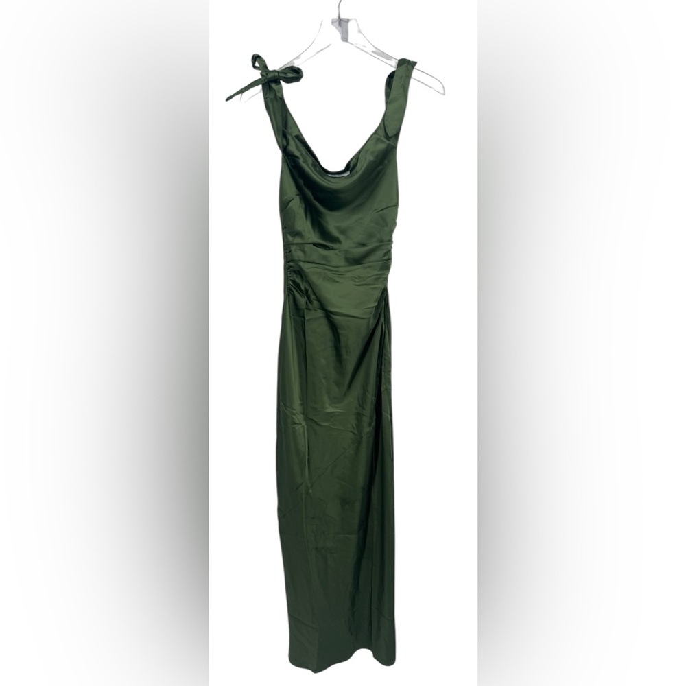 Petal & Pup Selma Off Shoulder Olive Dress size S B610 - Picture 4 of 5